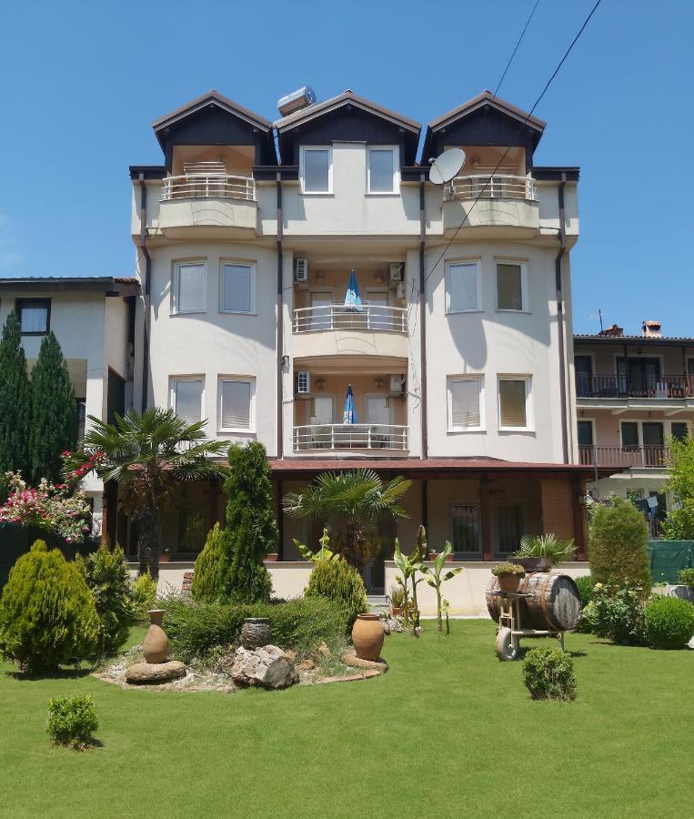 Celus Apartments Ohrid Bagian luar foto